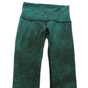 Athleisure Workout Casual Lululemon Yoga Pants Hunter Green/Black Women's size 4